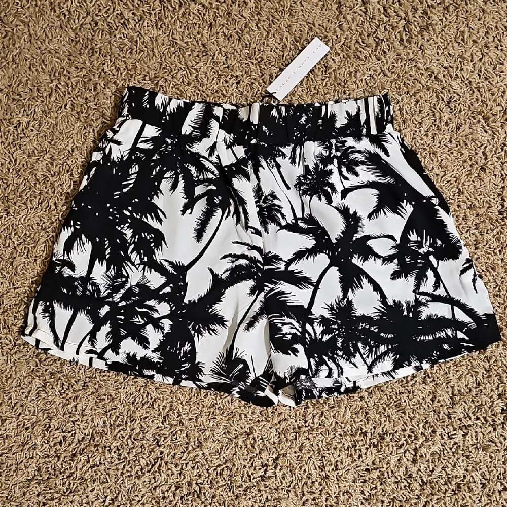 NWT Three Eighty Two Shorts Black White Palm Print Elastic Waist Small Pull On